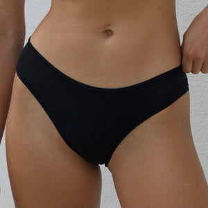 Benissa: Bikini Briefs (Mid-Rise)