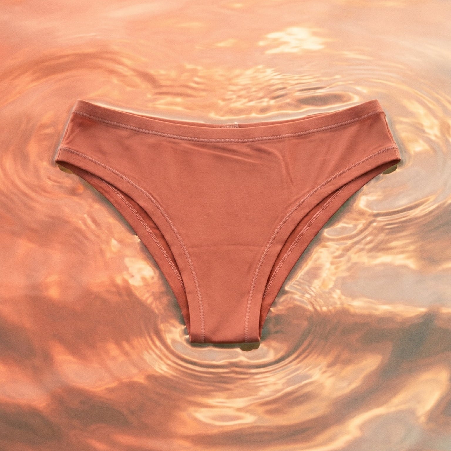 Benissa: Bikini Briefs (Mid-Rise)