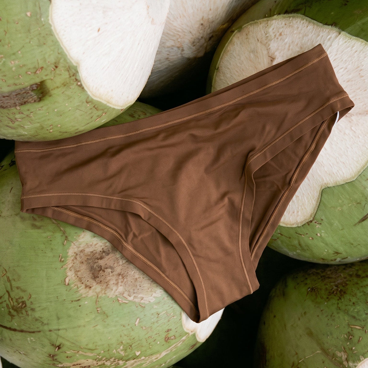 Benissa: Bikini Briefs (Mid-Rise)